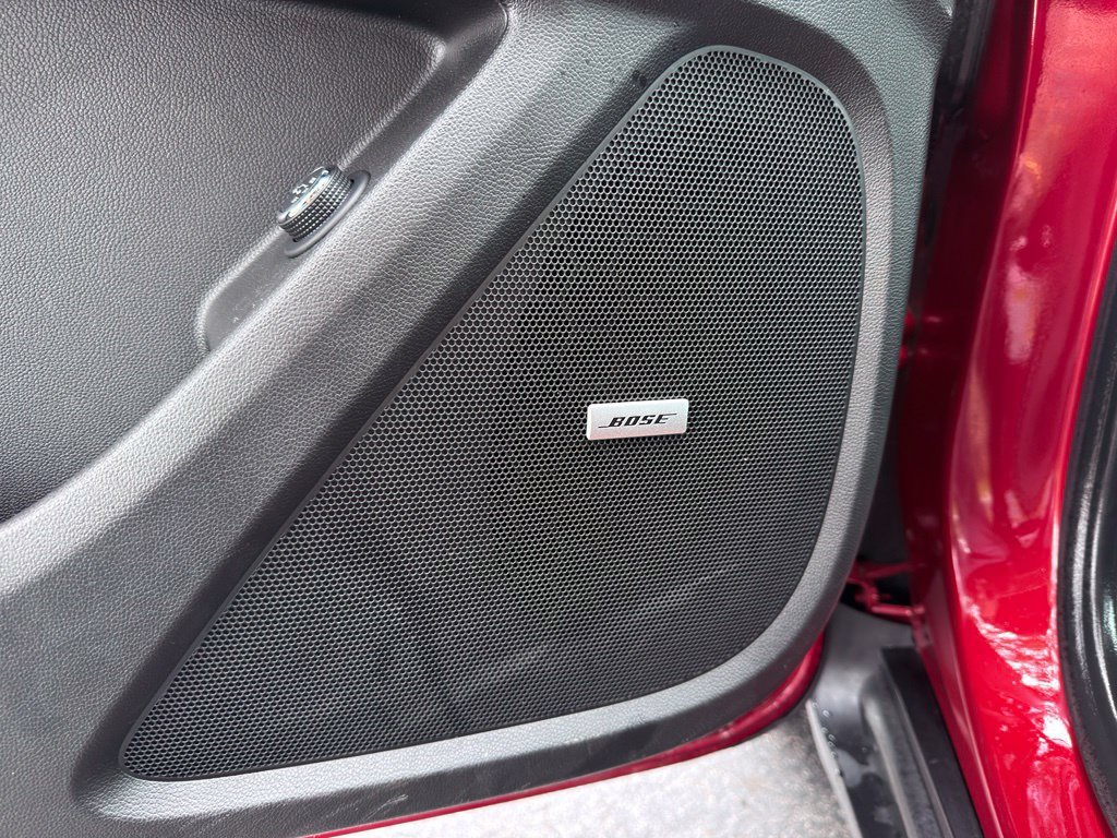 Used 2023 Chevrolet Traverse RS w/ LPO, Floor Liner Package AWD/4WD image 6