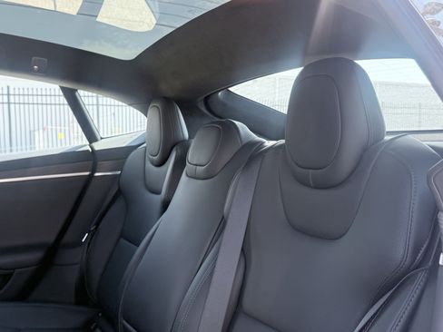 Used 2023 Tesla Model S AWD/4WD image 29