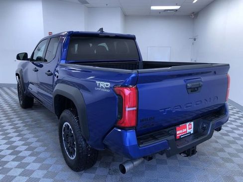 Used 2024 Toyota Tacoma TRD Off-Road image 4