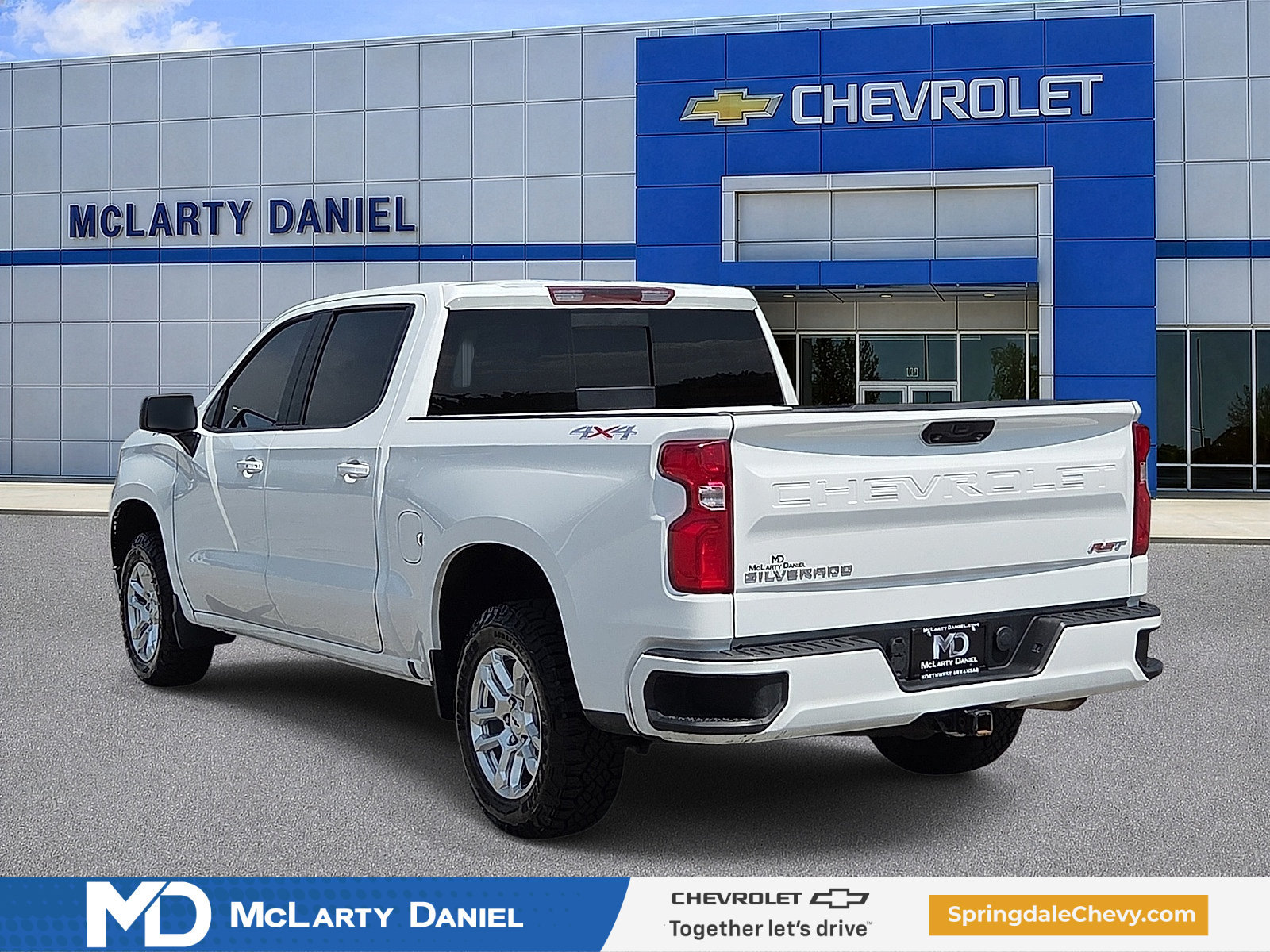 Certified 2024 Chevrolet Silverado 1500 RST w/ Convenience Package II AWD/4WD image 4