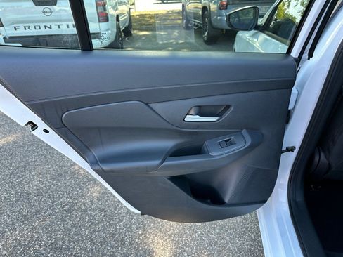 New 2026 Nissan Sentra SV w/ SV Convenience Package FWD image 18