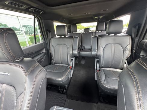 Used 2024 Ford Expedition Max Platinum image 13