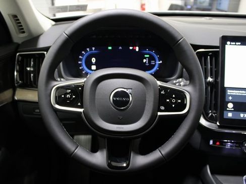 New 2025 Volvo XC90 T8 Plus w/ Protection Package Premier image 12