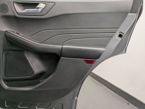 Certified 2022 Ford Escape SEL w/ Technology Package image 24