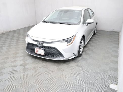 Certified 2022 Toyota Corolla LE w/ Carpet Mat Package (TMS) FWD image 1