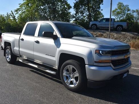 Used 2018 Chevrolet Silverado 1500 Custom w/ Custom Value Package AWD/4WD image 1