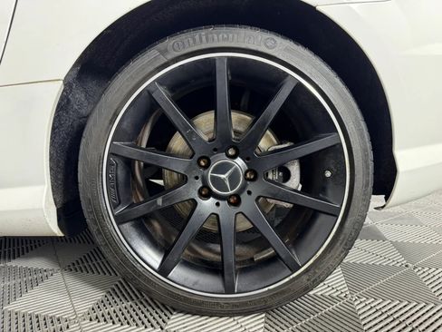 Used 2015 Mercedes-Benz SLK 250 image 43