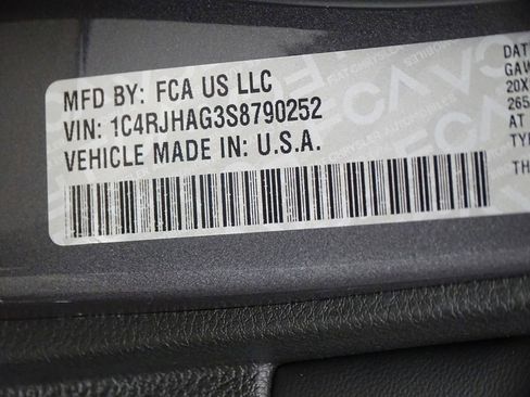 New 2025 Jeep Grand Cherokee Altitude image 22