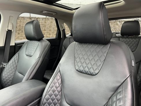 Used 2024 Ford Edge Titanium w/ Equipment Group 301A image 12