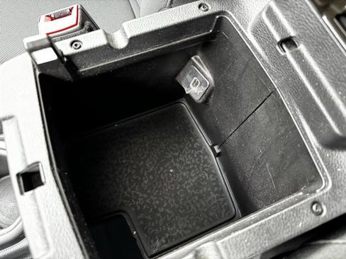 Used 2021 Jeep Wrangler Unlimited Sport image 19