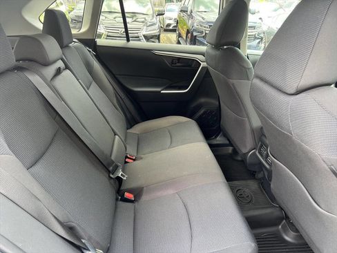 Used 2024 Toyota RAV4 LE image 9