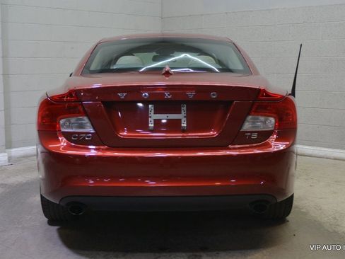 Used 2011 Volvo C70 T5 w/ Convenience Pkg image 12