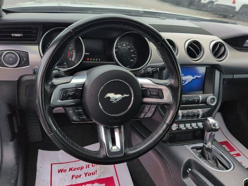 Used 2023 Ford Mustang Premium image 9