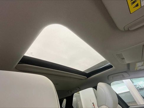 Used 2023 MAZDA CX-30 AWD 2.5 S w/ Premium Package image 13