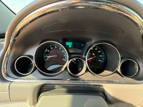 Used 2017 Buick Enclave Premium w/ Experience Buick Package AWD/4WD image 18