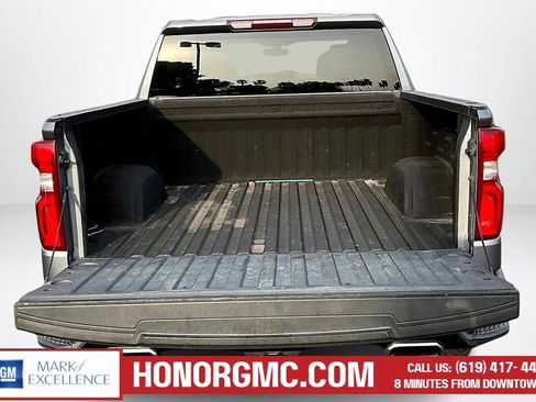 Used 2019 Chevrolet Silverado 1500 LT Trail Boss w/ Convenience Package AWD/4WD image 7