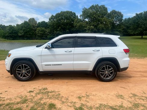 Used 2017 Jeep Grand Cherokee Limited RWD image 5