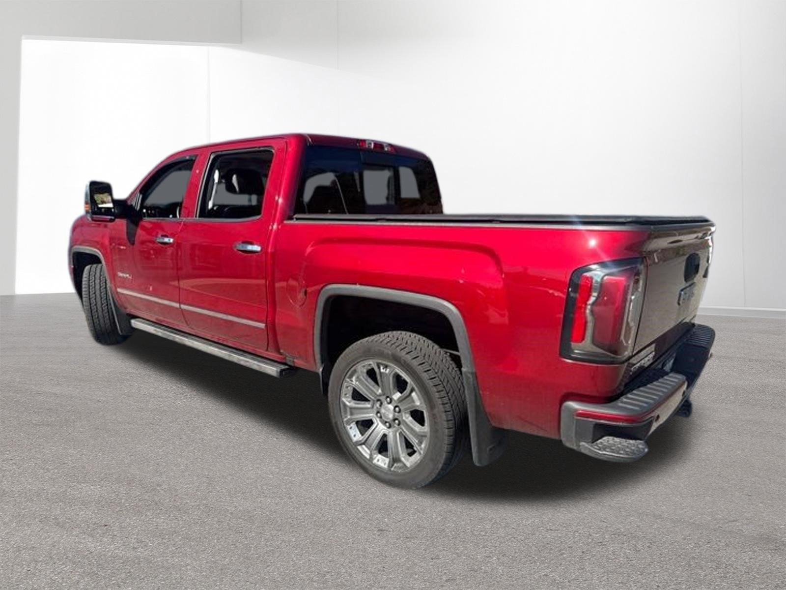 Used 2018 GMC Sierra 1500 Denali w/ Denali Ultimate Package AWD/4WD image 2