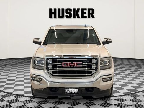 Used 2018 GMC Sierra 1500 SLT AWD/4WD image 3