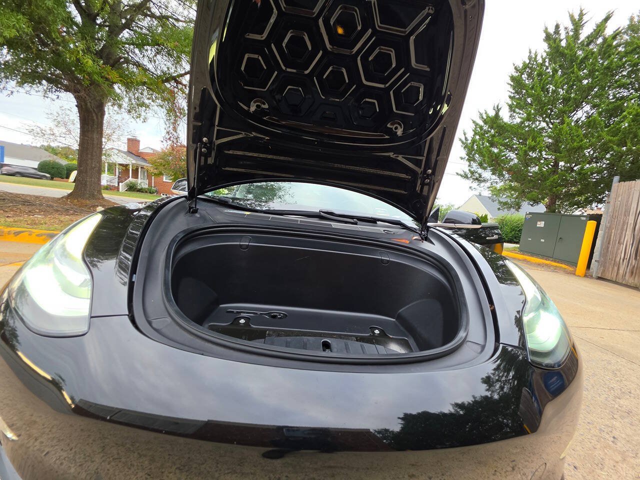 Used 2018 Tesla Model 3 Long Range RWD image 43