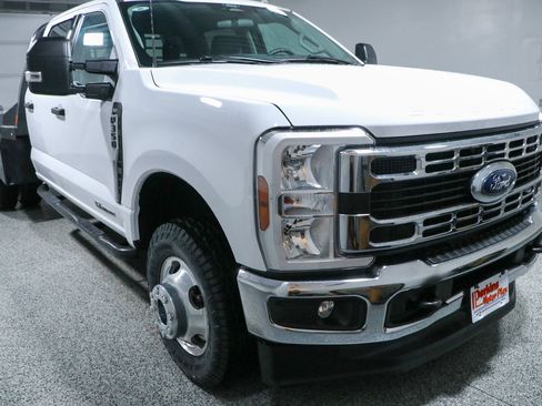 Used 2024 Ford F350 XLT w/ FX4 Off-Road Package AWD/4WD image 5