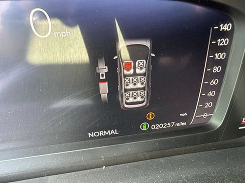 Used 2025 Honda Pilot Elite image 15