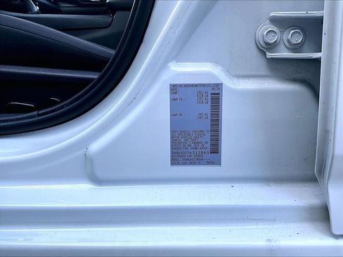 Used 2025 Nissan Altima 2.5 SV FWD image 9