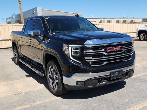Used 2023 GMC Sierra 1500 SLT AWD/4WD image 5
