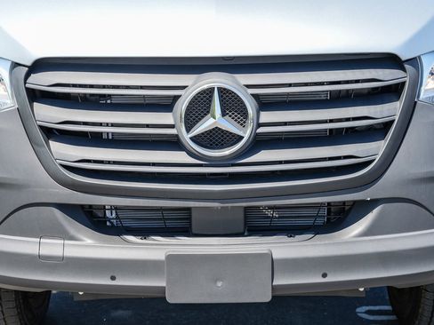 New 2025 Mercedes-Benz Sprinter 2500 image 7