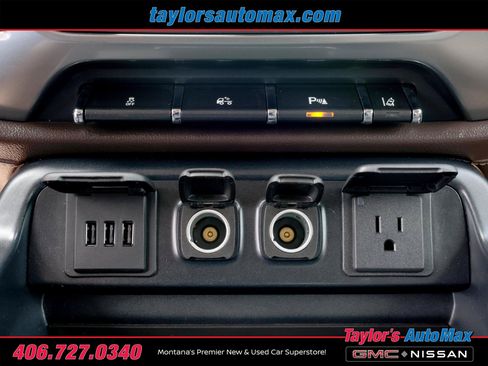 Used 2015 Chevrolet Silverado 2500 LTZ w/ Driver Alert Package AWD/4WD image 17