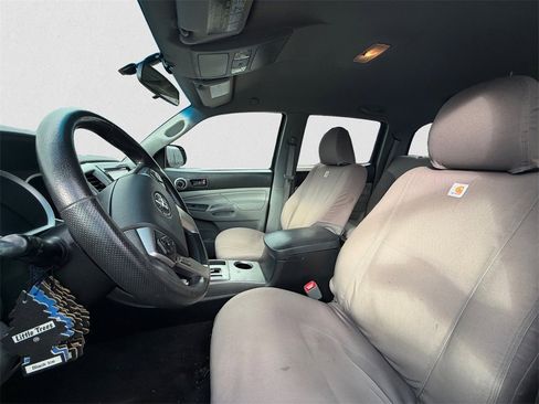 Used 2015 Toyota Tacoma 4x4 Double Cab w/ SR5 Package image 6