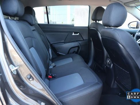 Used 2015 Kia Sportage LX image 18