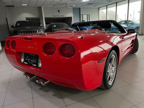 Used 2002 Chevrolet Corvette Convertible w/ Preferred Equipment Group2 image 7