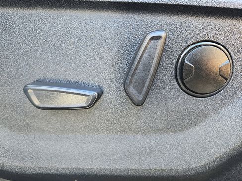 Certified 2022 Ford F150 XLT w/ Equipment Group 302A High image 13