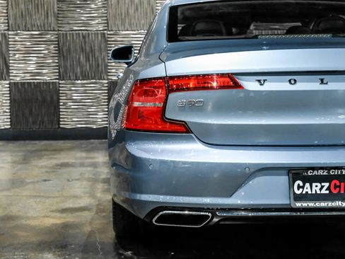 Used 2017 Volvo S90 T6 Inscription w/ Vision Package AWD/4WD image 40