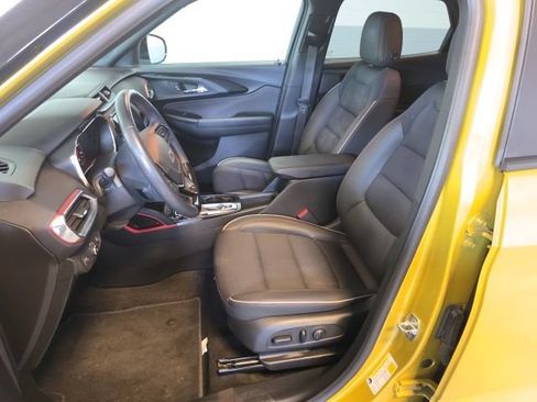 Used 2023 Chevrolet TrailBlazer RS w/ Convenience Package AWD/4WD image 8