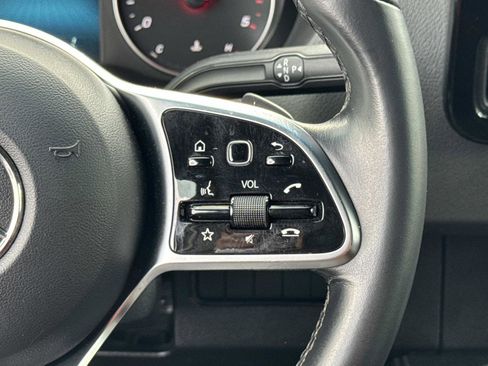 Used 2022 Mercedes-Benz Sprinter 2500 image 10