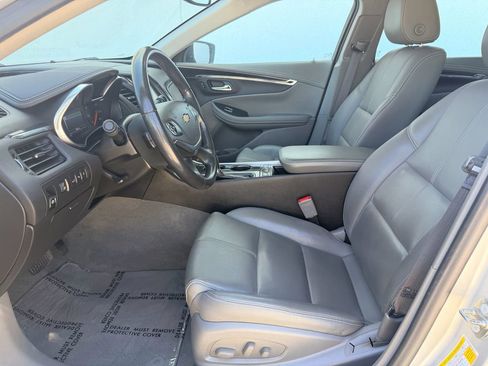 Used 2017 Chevrolet Impala LT w/ Leather Package FWD image 12