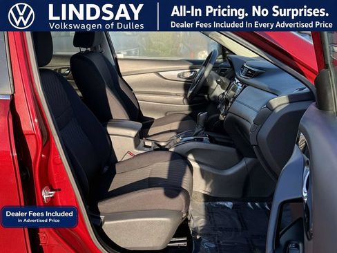 Used 2018 Nissan Rogue SV w/ Premium Package AWD/4WD image 12