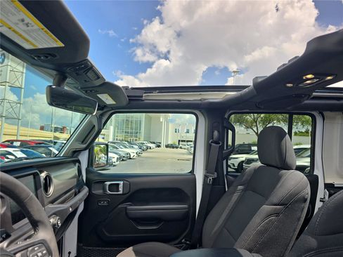 Used 2023 Jeep Wrangler Unlimited Sport w/ Sun And Sound Package AWD/4WD image 30
