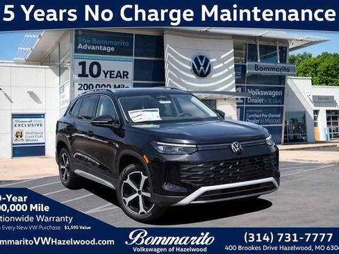 New 2026 Volkswagen Tiguan SE AWD/4WD image 1