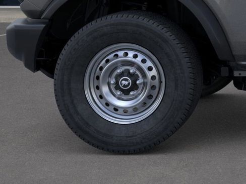 New 2025 Ford Bronco 2-Door image 24