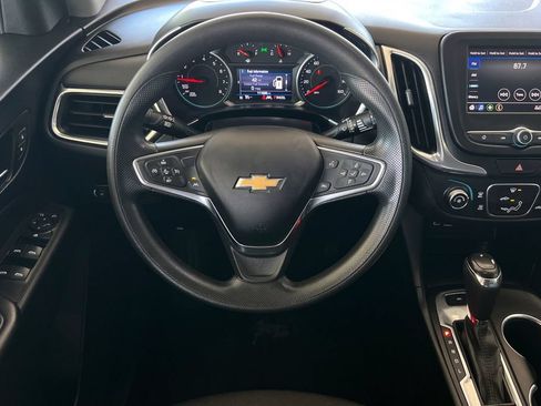 Used 2020 Chevrolet Equinox LT AWD/4WD image 16