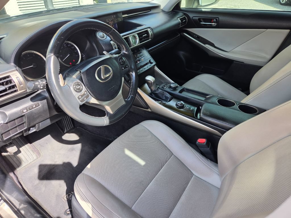 Used 2014 Lexus IS 250 RWD image 15