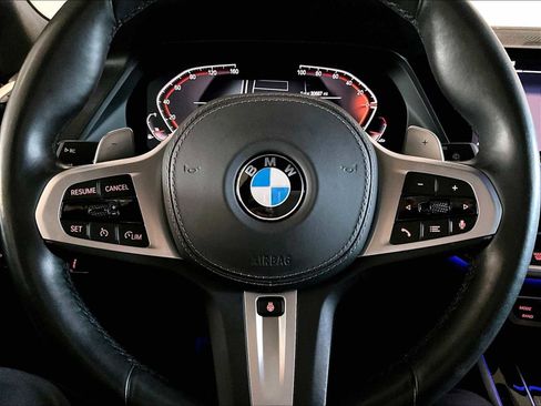 Used 2021 BMW X7 xDrive40i w/ M Sport Package AWD/4WD image 18