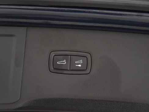 Used 2024 Porsche Cayenne AWD/4WD image 30