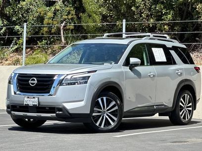 Used 2023 Nissan Pathfinder Platinum