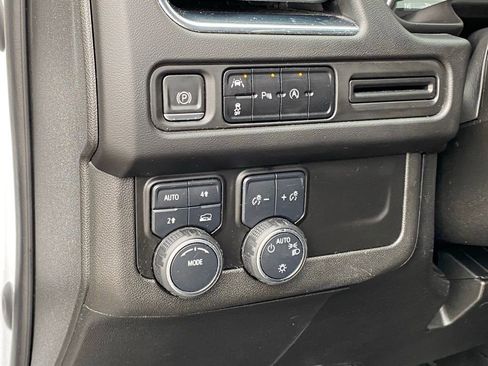 Used 2023 Chevrolet Tahoe LS image 12