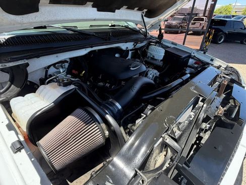 Used 2004 Chevrolet Silverado 2500 LT RWD image 29