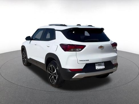 Used 2025 Chevrolet TrailBlazer LT image 11